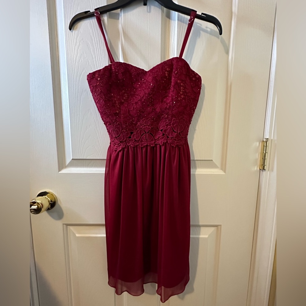 Macy’s Collection Juniors Formal Wear